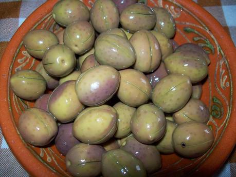 OLIVAS VERDES RAJADAS