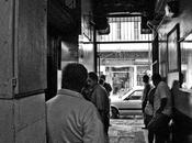 Mientras afuera llueve poquitico