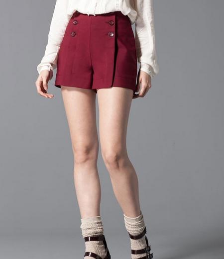Fuente:  http://www.stradivarius.com/es/es/ropa/shorts-c1108010p4907010.html?categoryNav=1108010&colorId=150