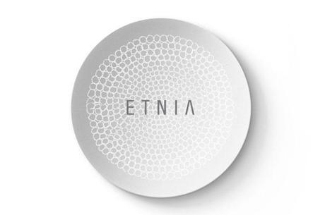 Polvos iluminadores de la nueva colección de Etnia Cosmetics (Antarctic)