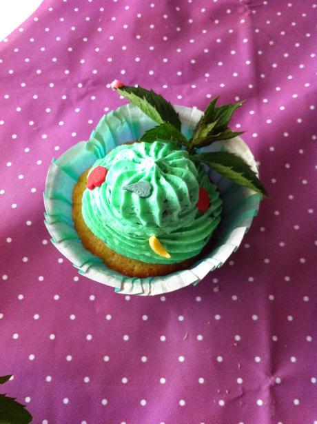 CUPCAKES DE MOJITO Y GROSELLA