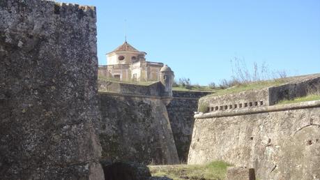 LA ESPLÉNDIDA GRANDEZA DEL FORTE DA GRAÇA, EN ELVAShttp:/...