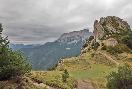 Tella - Ermita de los santos Juan y Pablo
