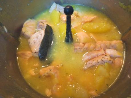 Guiso de salmón con patatas