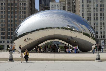 Anish Kapoor - cloudgate