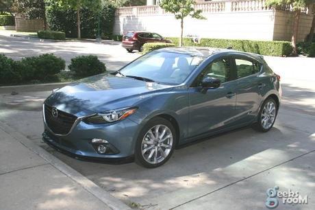 GeeksRoom Labs: El nuevo Mazda 3 2015 Grand Touring – Imágenes – #Mazda3 GeeksRoom Labs: El nuevo Mazda 3 2015 Grand Touring – Imágenes – #Mazda3