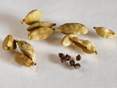 Del caradamomo, el comino y la canela