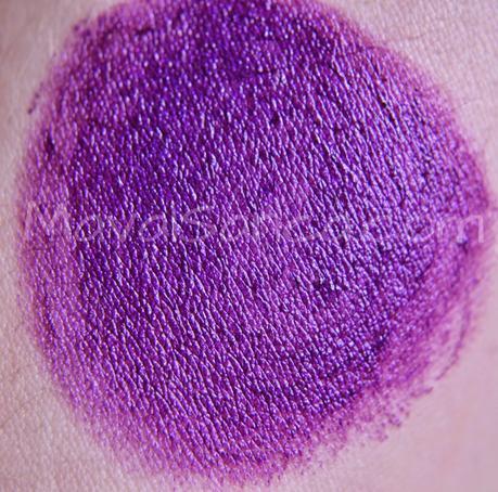 Barra de labios Amazing Colección Atomic de MAKEUP REVOLUTION - Barra de labios Amazing Colección Atomic de MAKEUP REVOLUTION -
