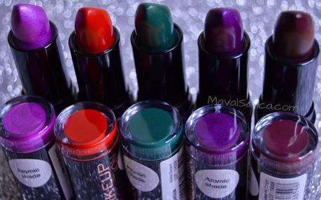 Barra de labios Amazing Colección Atomic de MAKEUP REVOLUTION -