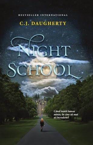4#. Comparando portadas: Night School: Tras los muros de Cimmeria