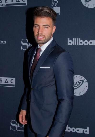 JENCARLOS CANELA RECIBE “LA MUSA 2014 PREMIO CONQUISTADOR”