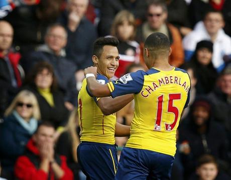 Alexis Sánchez da la victoria al Arsenal