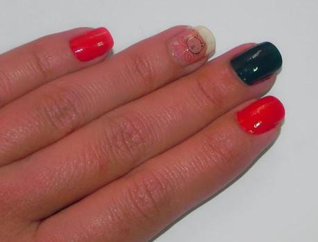 Me parece haber visto un lindo gatito (Manicura)