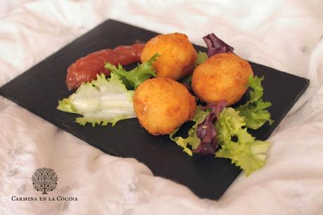 CROQUETAS DE GORGONZOLA, NUECES Y MANZANA #ASALTABLOGS