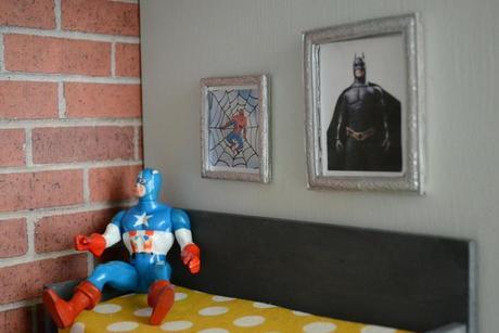 Mueble casita de superheroes