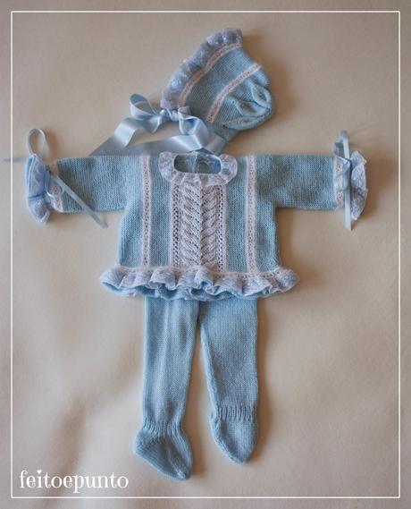 Conjunto de primera puesta azul