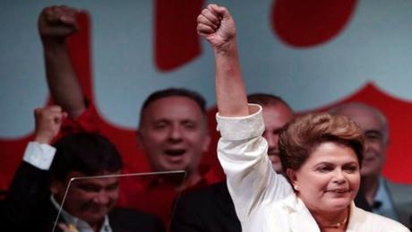 Dilma va por más lucha, diálogo, construcción, productividad y reforma política.