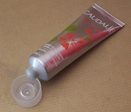 Cuidando las manos, las uñas y los labios con CAUDALIE