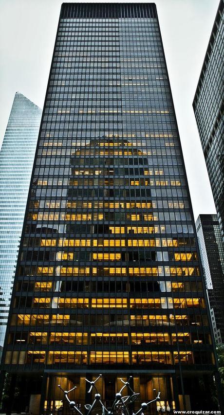 NYC-070-Seagram Building-5