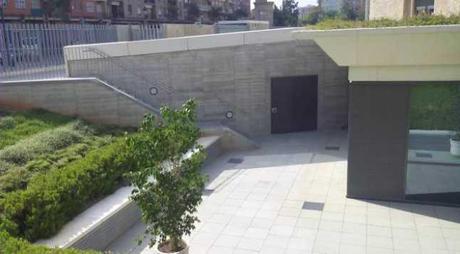 La Dirección General de Personas con Discapacidad y las del Servicio de Valoración y Orientación de la Dirección General de Dependencia y Mayores carecen de rampa en su salida de emergencia