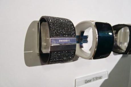 Galaxy note 4, Gear S Strap