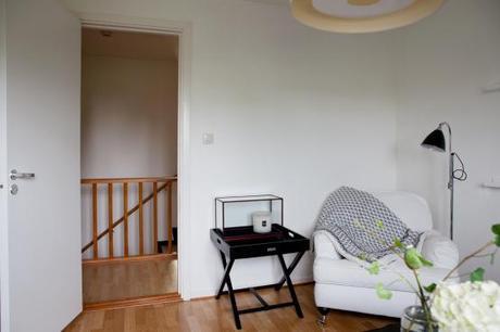 Acogedor estilo nórdico con velas, textiles y chimenea velas como iluminación de ambiente iluminar salón invierno estilo nórdico acogedor estilo nórdico estilo acogedor decoración decorar salón decoración velas textiles chimenea blog estilo escandinavo blog decoracion interiores