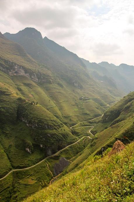 Valle atravesado por la carretera, Loop QL34 road