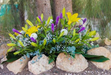 flores-amarillas-blancas-y-violetas-mini