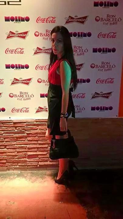 Vestido Reutilizado En tono Rojo (REMAKE) Vestido Reutilizado En tono Rojo (REMAKE)