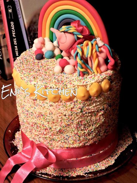 Rainbow cake ! - Tarta Arco iris ! -  Tort curcubeu !