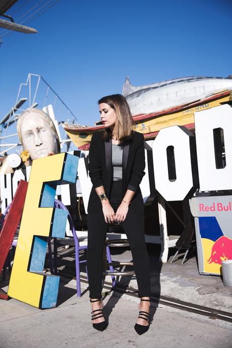 Sandro-Blazer-Black_Outfit-Street_Style-Collage_Vintage-Los_Angeles-35