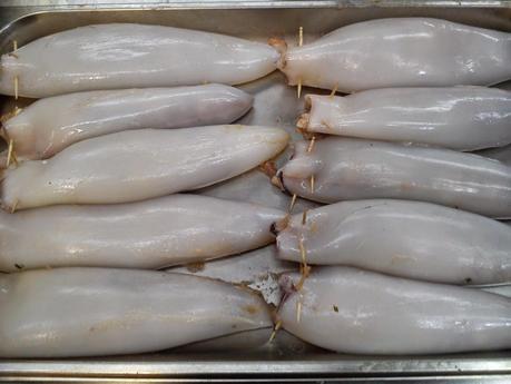 Calamares rellenos de carne  - calamar farcit de carn -  squid stuffed with minced meat (traditional recipe from Spain)