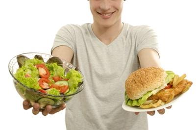 ¿Por qué tu cerebro hace que comas comida basura?