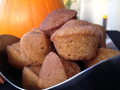 Mini muffins de calabaza recetas delikatissen recetas de postres rápidos recetas con fruta canela recetas con calabaza recestas de postres fáciles postres halloween postres calabaza minimuffins calabaza comida postres americanos