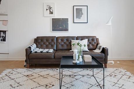 Casquillos dorados y como llevar la elegancia a la cocina.