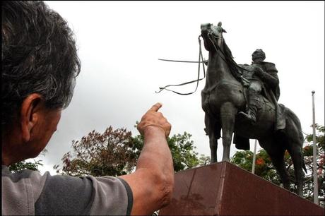 “Nuestra plaza Bolívar es la menos bonita del país”