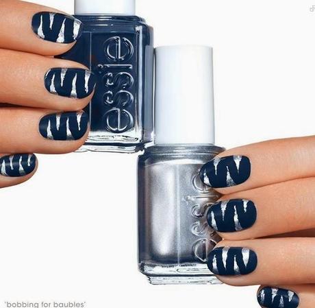 La combinación de Royal Blue y Aluminum en las uñas queda muy efectiva :) Análisis de los colores según Pantone para este Otoño-Invierno 2014/15