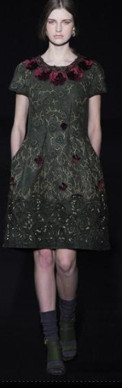 Análisis de los colores según Pantone para este Otoño-Invierno 2014/15 Alberta Ferreti OI1415 sola