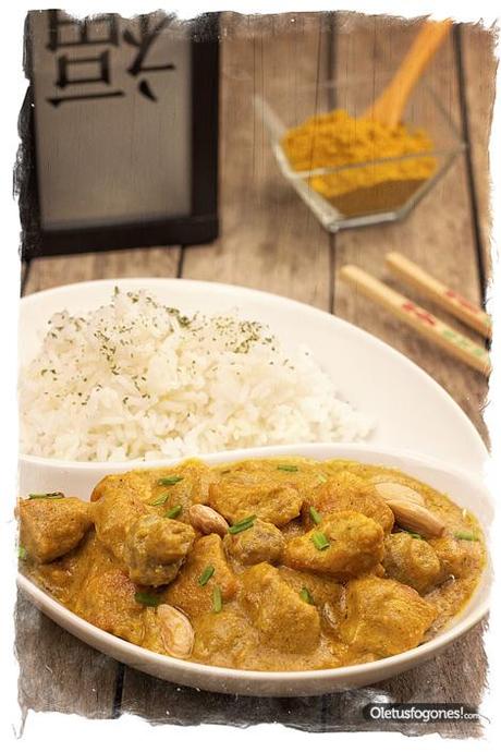 Pollo al curry con arroz