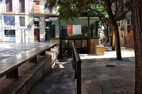 Muralla islámica bajo la plaza del Tossal en Valencia.