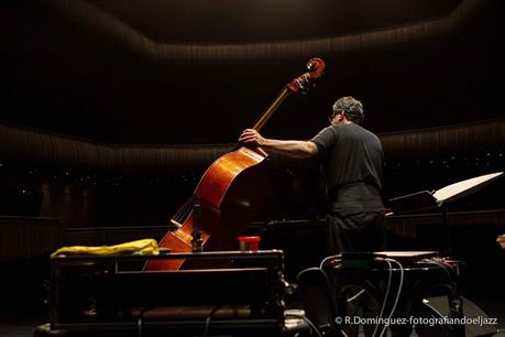 Renaud Garcia-Fons' La línea del Sur
