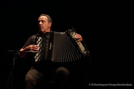 Renaud Garcia-Fons' La línea del Sur - David Venitucci