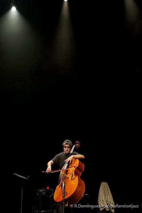 Renaud Garcia-Fons' La línea del Sur