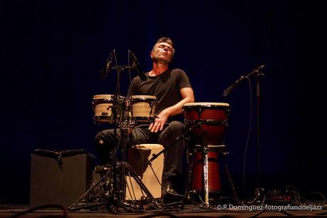 Renaud Garcia-Fons' La línea del Sur - Pascal Rollando