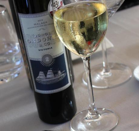 Restaurante El Lago. Gastronomía de Génesis.