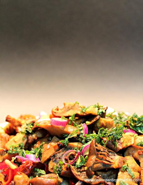 Níscalos, rebozuelos y fondo de despensa