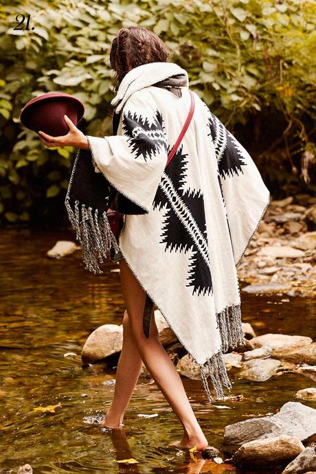 SHOPPING BAG: CAPES