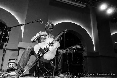 © R.Domínguez - Paolo Angeli