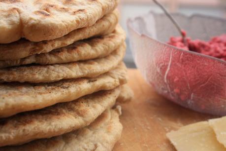 pesto de remolacha con Piadina / Rote Bete Pesto mit Piadine