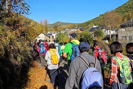 De Fasgar a Igueña por el antiguo Camino de Santiago por la montaña